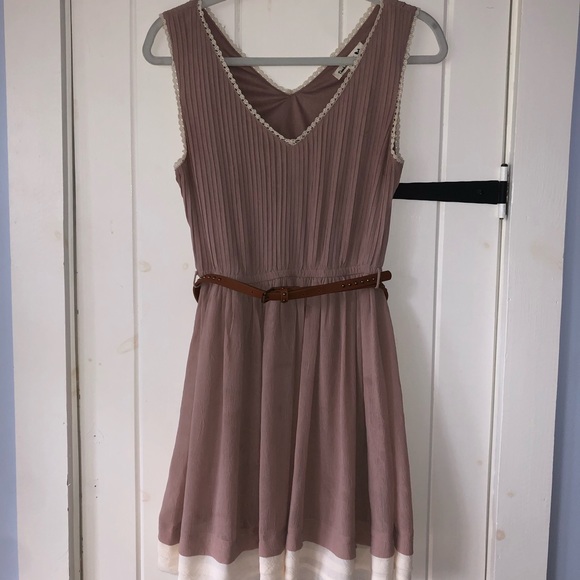 Double Zero Mauve/White Dress With Lace Border - Picture 1 of 2